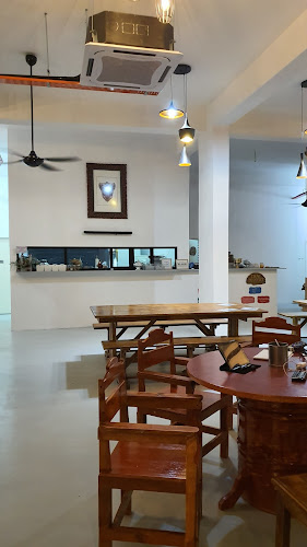 Chatri Signature Authentic Thai Cuisine - Gelang Patah