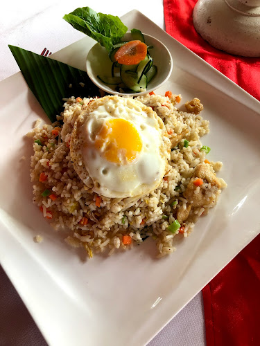 Opinii despre English Tea House & Restaurant în Sandakan - Gastronomi dan perhotelan