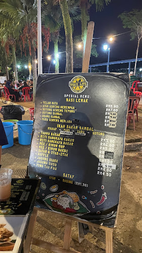 Comentarii opinii despre Nasi Lemak Kampung Morten River Line