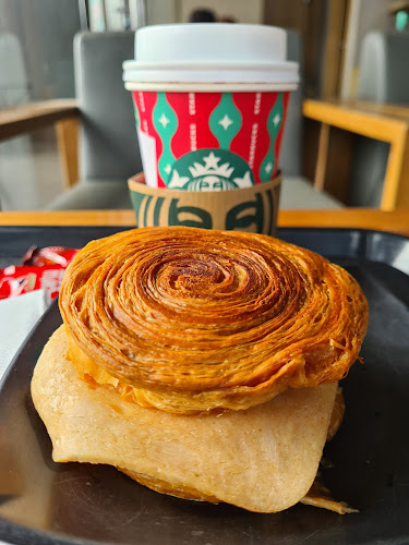 Starbucks Tin Village, Kampar