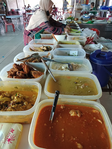 Opinii despre Mak Teh Nasi Campur Jelutong în George Town - Gastronomi dan perhotelan