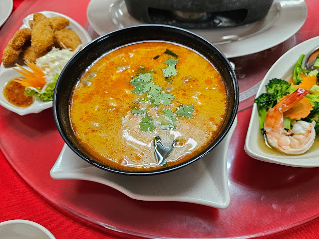 Comentarii opinii despre Restoran Warinee Tom Yam