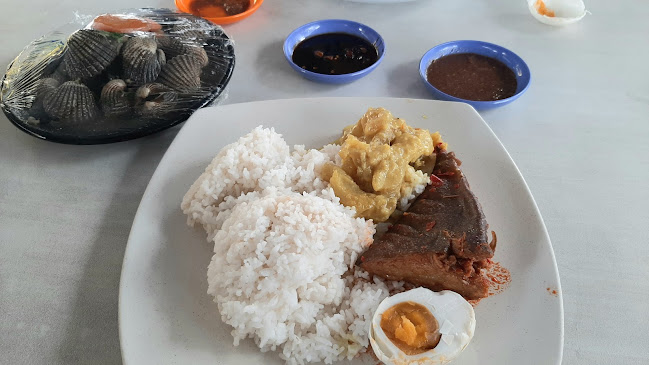 RESTORAN NASI AYAM KAK SOM - Kota Kinabalu