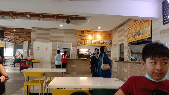 Comentarii opinii despre SERAPI FOOD VILLAGE @ SGH