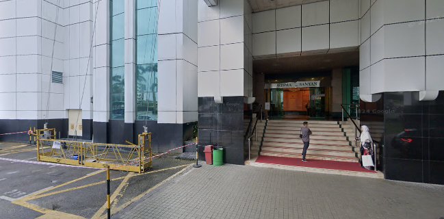 Paris Steamboat & Grill