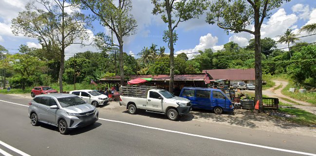 Gerai buahan Manja Aishah