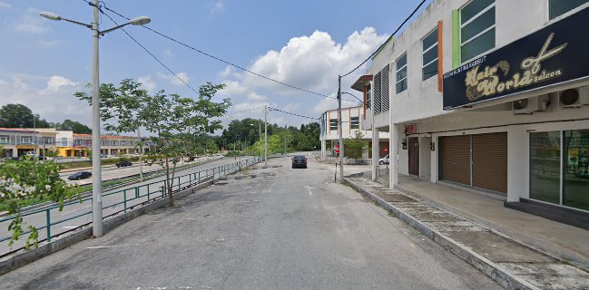 De'IMAN Steamboat & Grill Restaurant