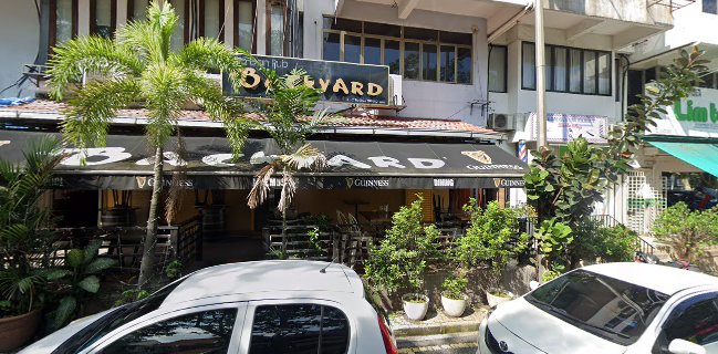 Backyard Pub & Grill - Gastronomi dan perhotelan