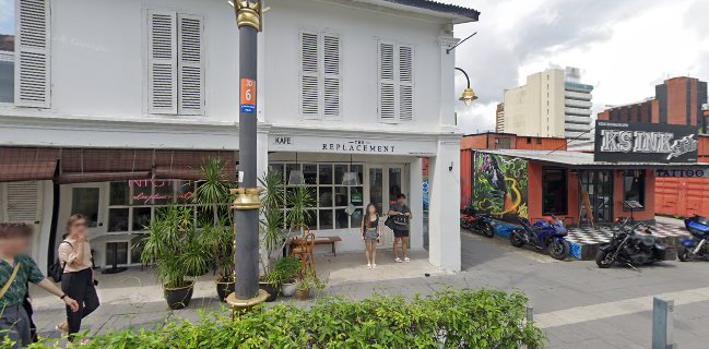 The Replacement - Lodge & Kitchen