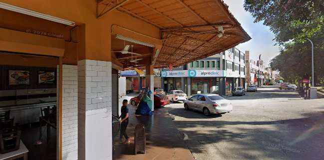 Caution Cafe & Bistro