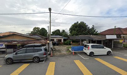 Sara’s Seafood Tomyam