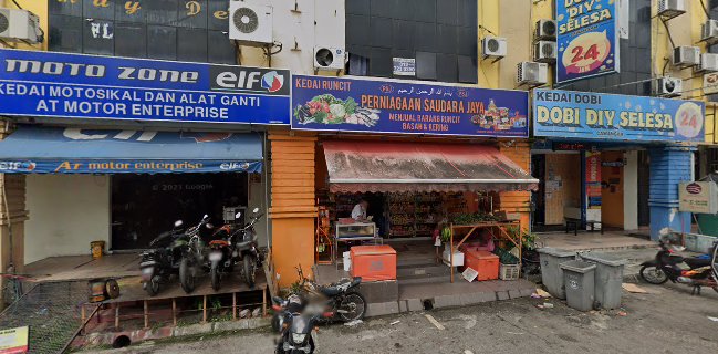 Mokti's Larkin Perdana