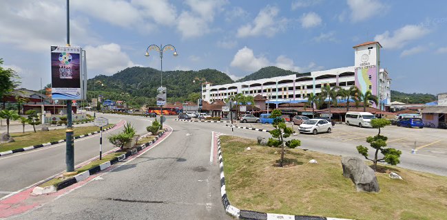 Medan Selera Lumut ( Stesen Bas Lumut, Perak )
