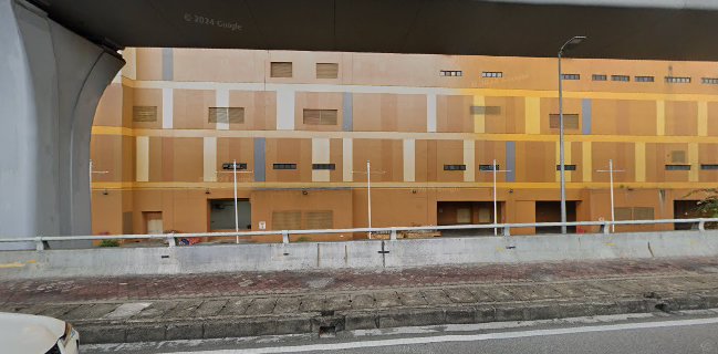 Madam Kwan's • 1 Utama Shopping Centre