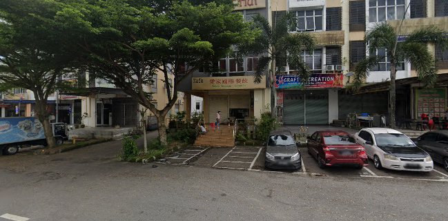 Loving Hut Vegan Cafe