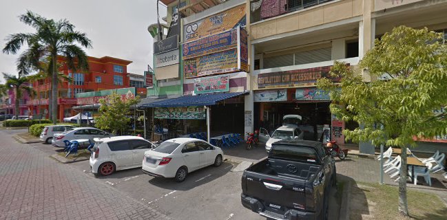 Putri Kitchen Shellout And Steamboat