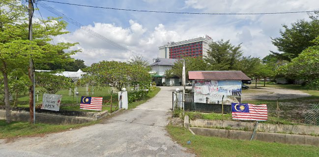 Madam Kok x Mama Thai