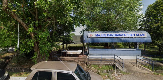 Azmi Goreng Pisang Shah Alam