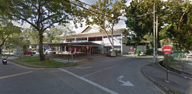 Opinii despre Pasar Awam & Balai Rakyat Batu Lanchang în Jelutong - Gastronomi dan perhotelan