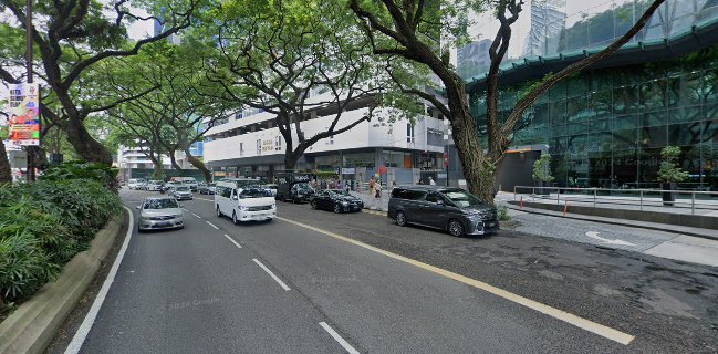 Starbucks® Reserve - Shoppes at Four Seasons Place